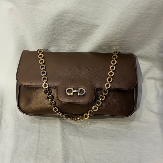 페라가모 간치니 체인 숄더백 가방