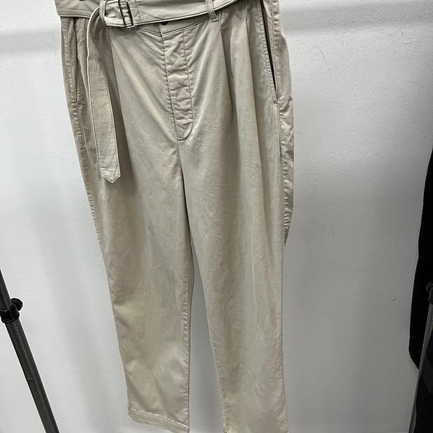 32) 오피신제네랄 스트랩 치노팬츠 