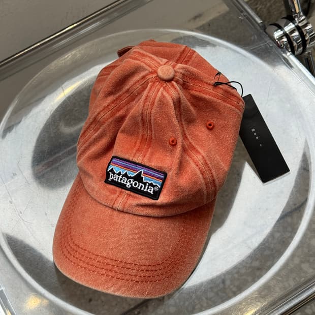 Patagonia P-6 Label Trad Orange Cap