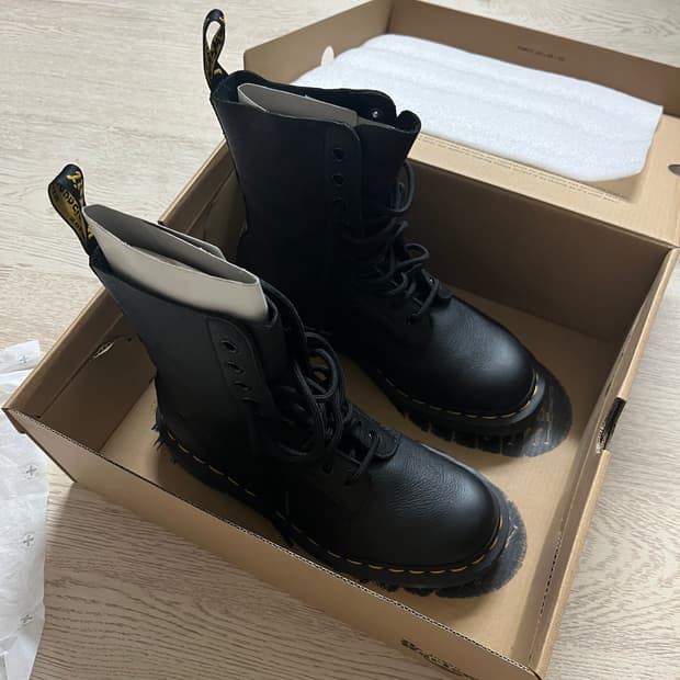 닥터마틴 1490 245