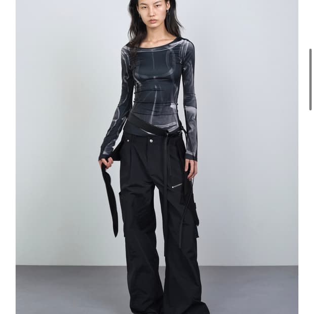 나체 x-ray printed long sleeve 