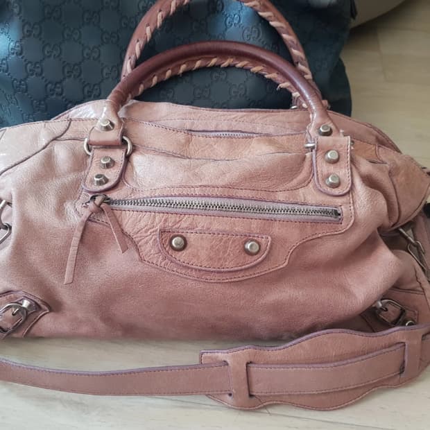 발렌시아가 모터백 핑크