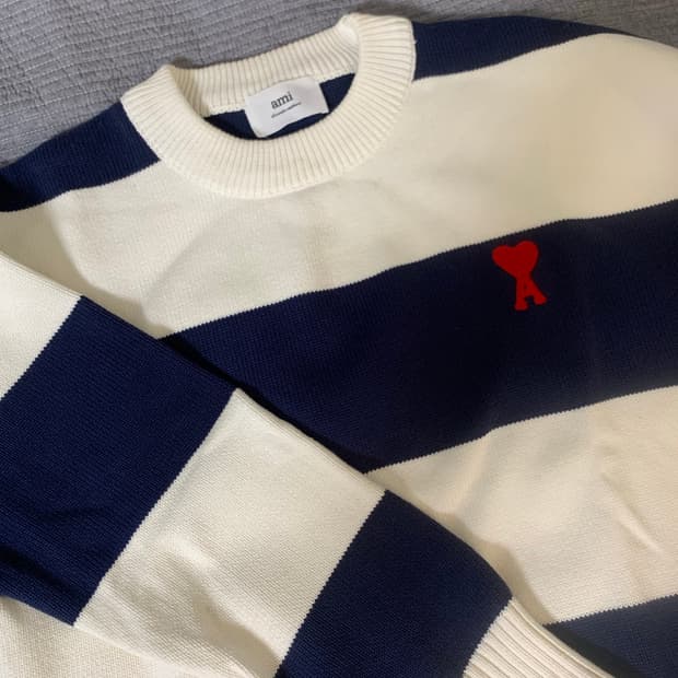 새상품 아미 니트 단가라 스트라이프