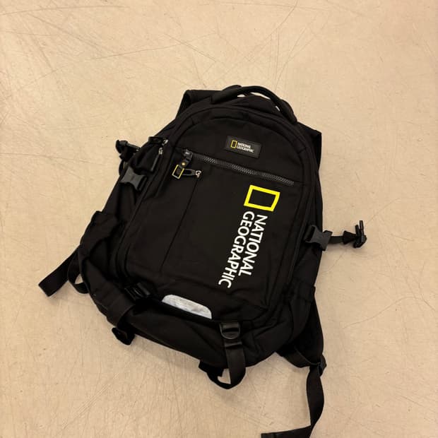 내셔널지오그래픽 빅로고 백팩