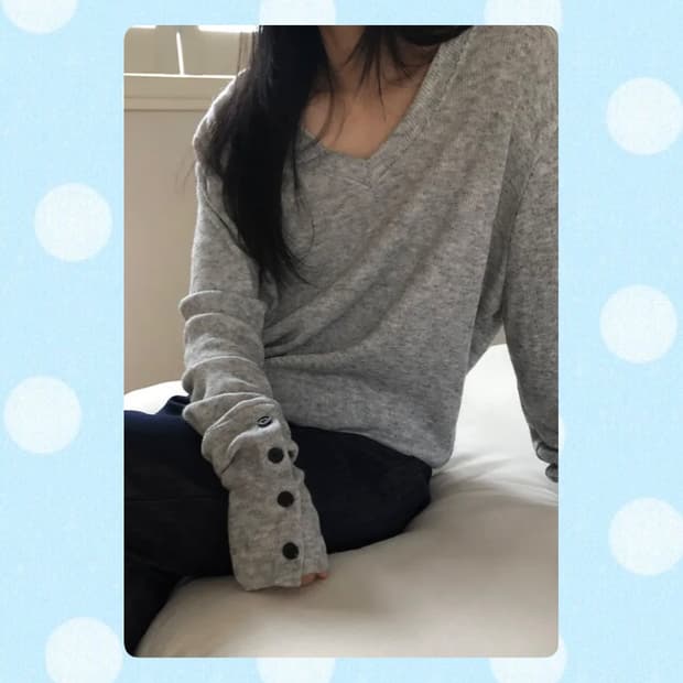 빈즈 브이넥 니트 긴소매