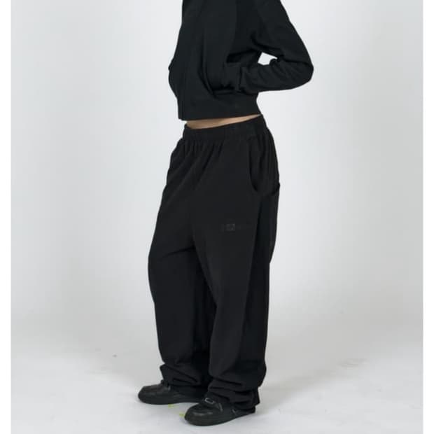 플라스틱 프로덕트 코튼 팬츠 26ss m사이즈