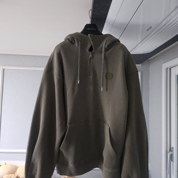 [거의 새것] 아더에러 스페릭 로고 니트 후드 티셔츠 A2