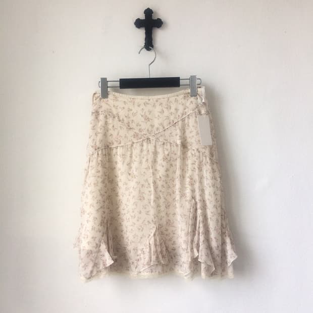 Flower pattern tied midi skirt