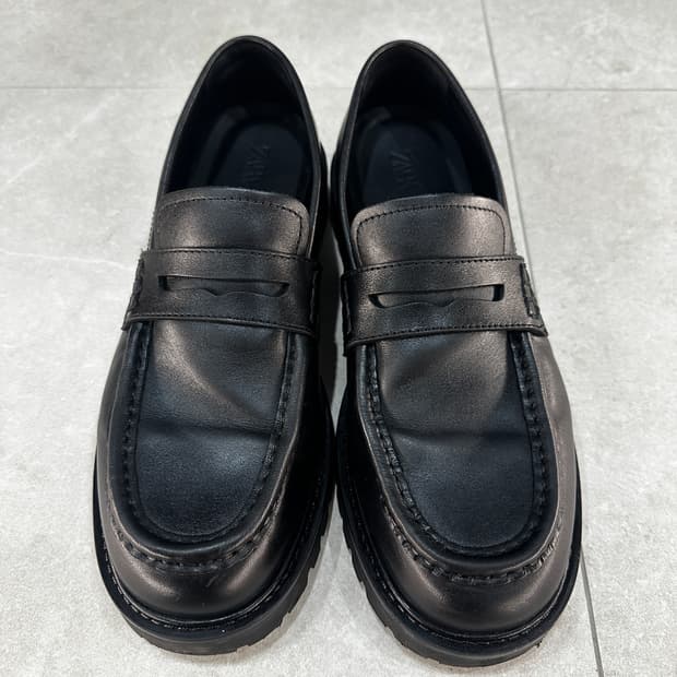 (43,275) 자라 남성 소가죽 블랙 로퍼