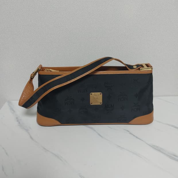 MCM 엠씨엠 데님 바게트백 y2k