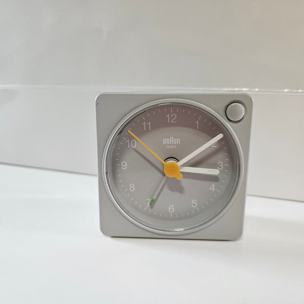 Braun 알람시계