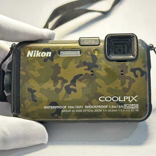 (A급)니콘 쿨픽스 aw100 카모 디카가