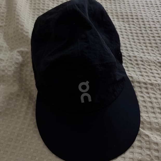 온러닝 퍼포먼스 캡