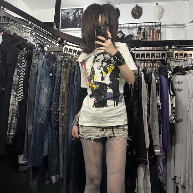 히스테릭 글레머 프린팅 반팔