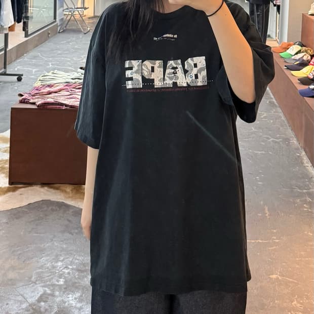 베이프 00s 카모 스펠아웃 블랙 반팔 H3214