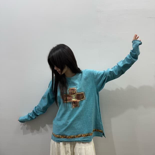 캐피탈 오버핏 롱 슬리브