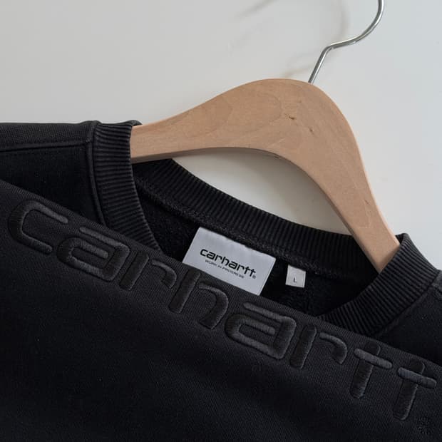 Carhartt 칼하트 WIP 블랙컬러 스웻셔츠 맨투맨