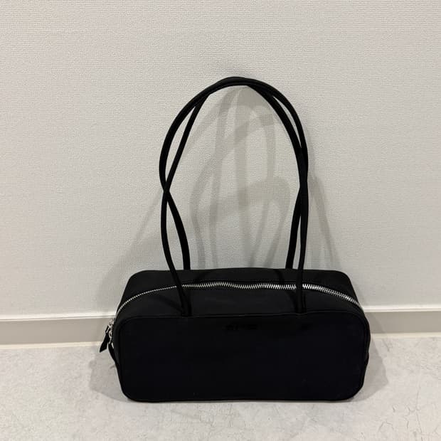 피브비 east west bag (ebony black)