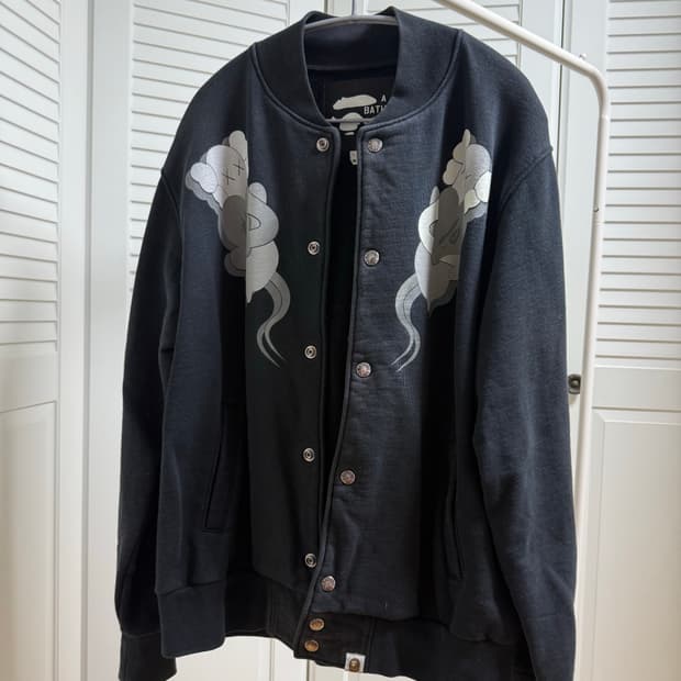 유일매물) 베이프 카우스 바시티