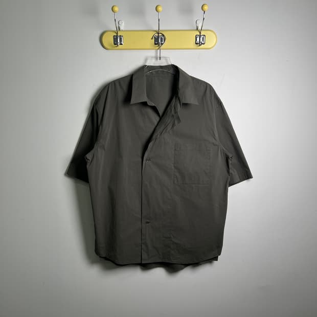 system 시스템옴므 빅 포켓 반팔 셔츠 100