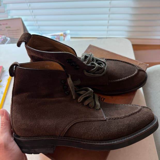 스웨이드 탱커 부츠, 코스 블랙 더비 270