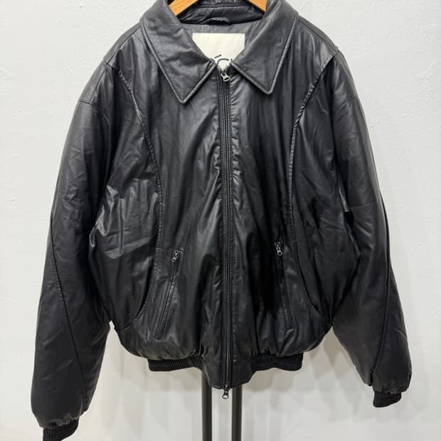 정품) COCL 커스텀어클락 오버핏 가죽 패딩 점퍼 S