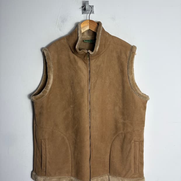 자수 디테일 무스탕 베스트