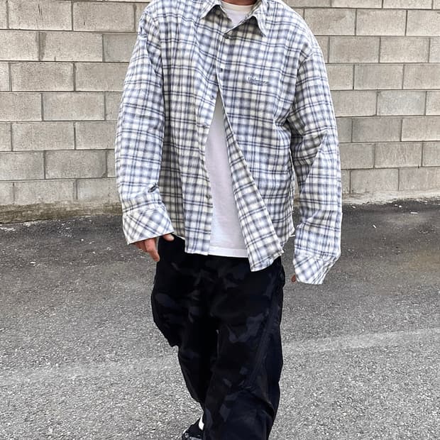 (1회착용)언더마이카(Undermycar) 체크 셔츠 - 2사이즈