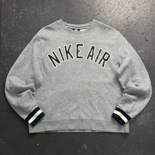 105 나이키 에어 맨투맨 