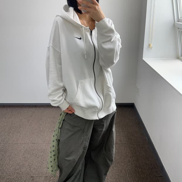 Nike 나이키 스몰로고 화이트 후드집업