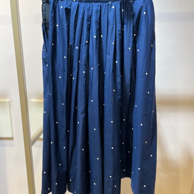 마가렛호웰 스커트