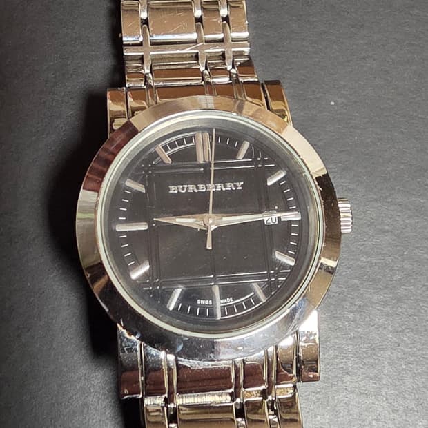 버버리 블랙판 스틸 여성용 시계 BU1365