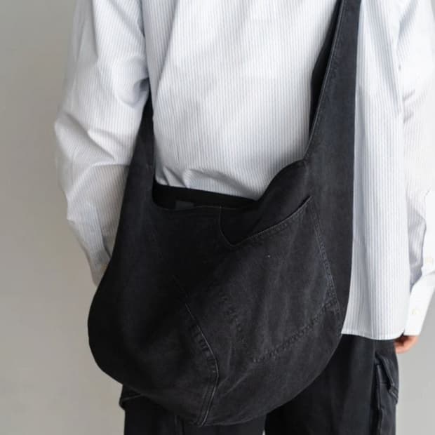 _J.L.-A.L._ Bezier Bag