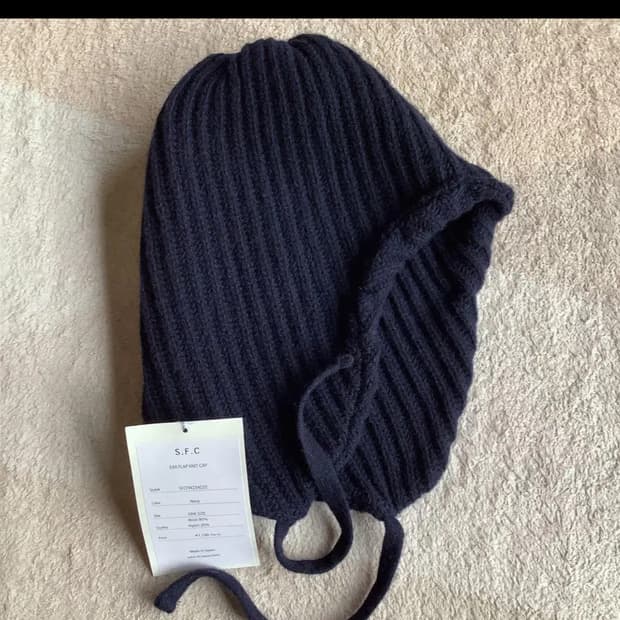 [이어 플랩 니트 캡 - SFCFW23ACO2JS.F.C