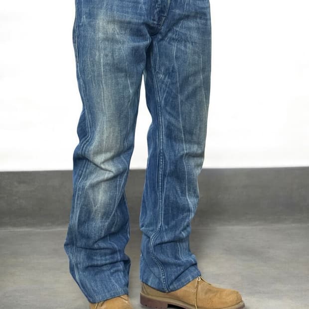 디젤 자티니 워싱 플레어 부츠컷 데님팬츠