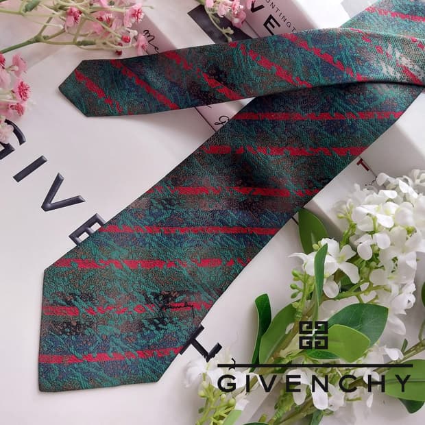 지방시 실크 다크그린 패턴 넥타이 9cm A등급 K2439
