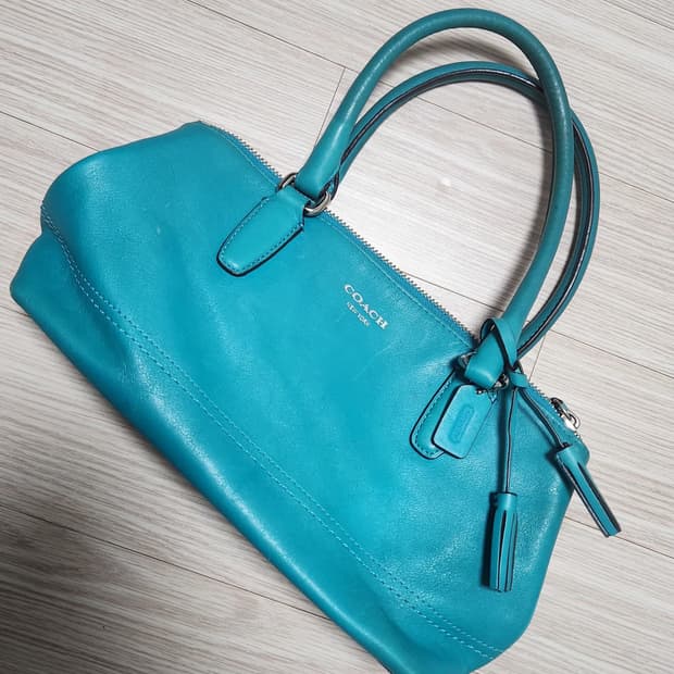 코치 블루 레더 탑핸들 사첼백