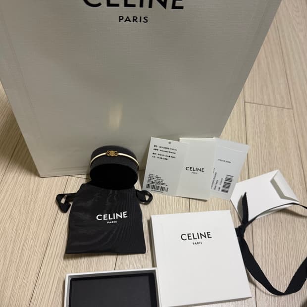 [새상품/풀박스] 셀린느 트리오페 골드 브레이슬릿 (선물용 가능)