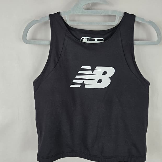 [무료배송]뉴발란스 95 여성 브라 내장 크롭탑 브라탑 민소매 블랙