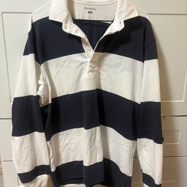 유니클로x JW Anderson 긴팔 카라티