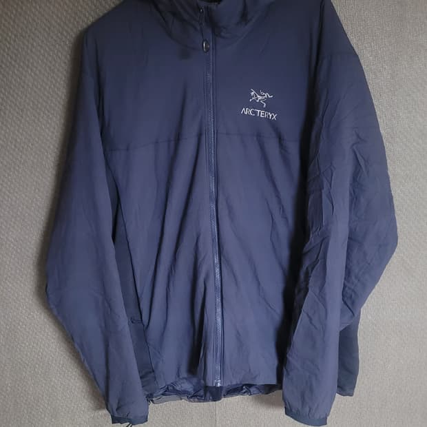 아크테릭스 아톰 LT 후드