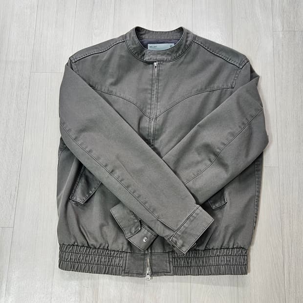 벨리에 세리프 해링턴 자켓 올리브 색상 3사이즈