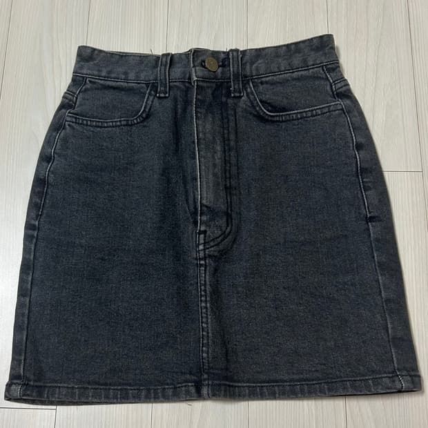 미스치프 트러커 스커트 흑청