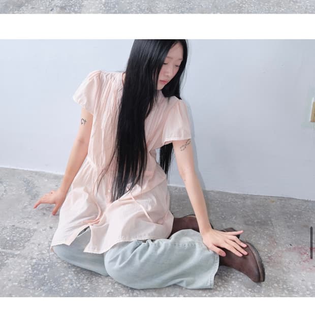 온무드 DEW LACE PINTUCK DRESS - PEACH
