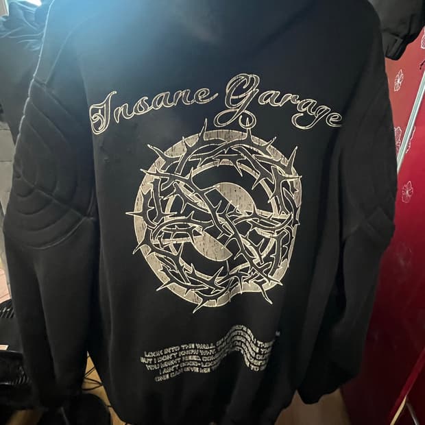 인세인개러지 팬서 스크래치 후드