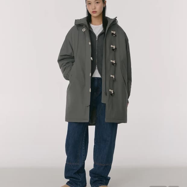 무신사 우먼즈 후디드 더플 패딩 파카 (카키 그레이)