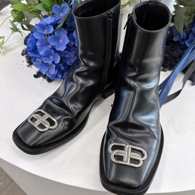 BALENCIAGA (42)