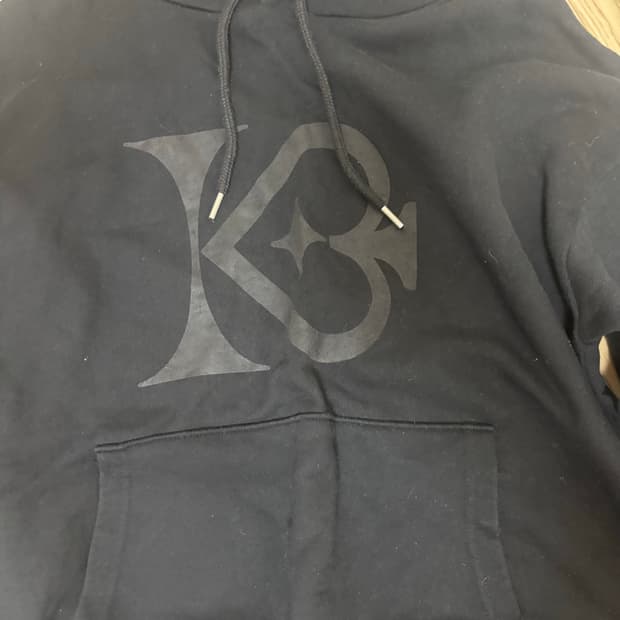 키쇼르 후드티 판매합니다