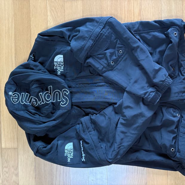 슈프림 노스페이스 트레킹자켓 M