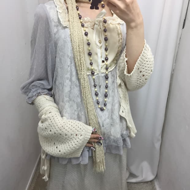 AXES FEMME 도트 장미 블라우스🎣